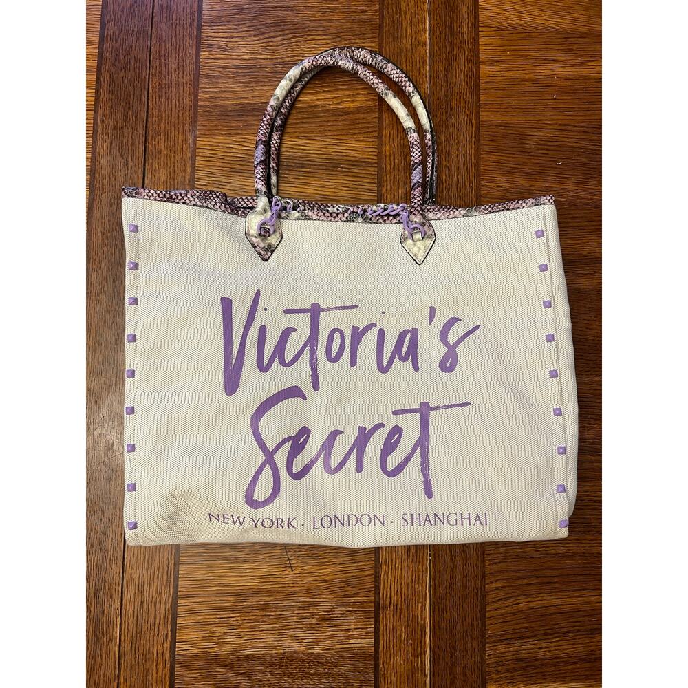 Victoria’s Secret Large Purple Snakeskin Studded Canvas Tote Bag VS - Picture 15 of 15